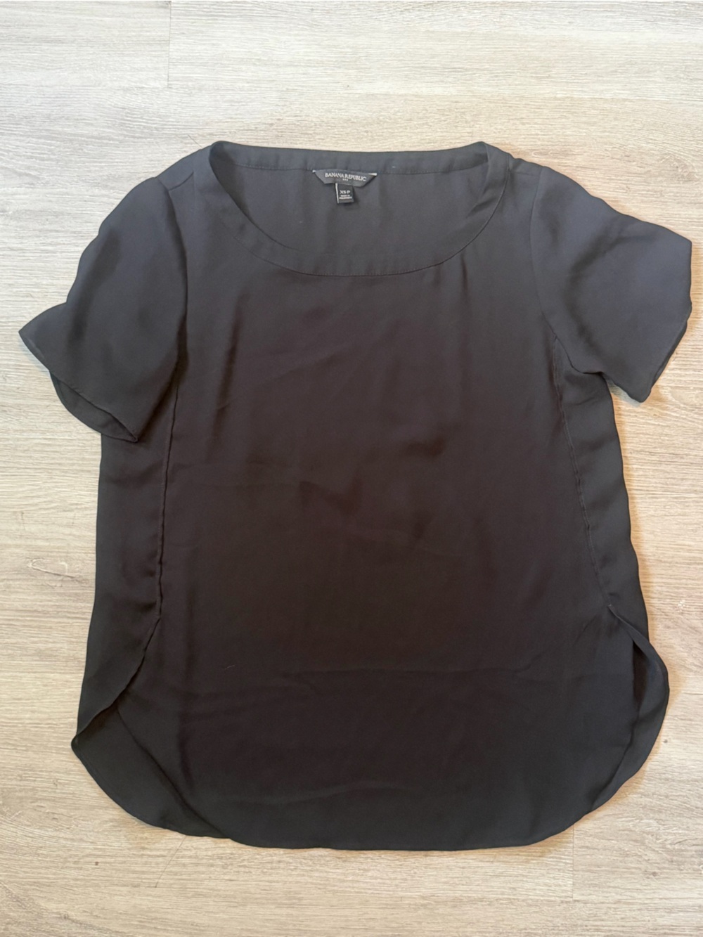 Banana Republic Black Short-Sleeve Crew Tee